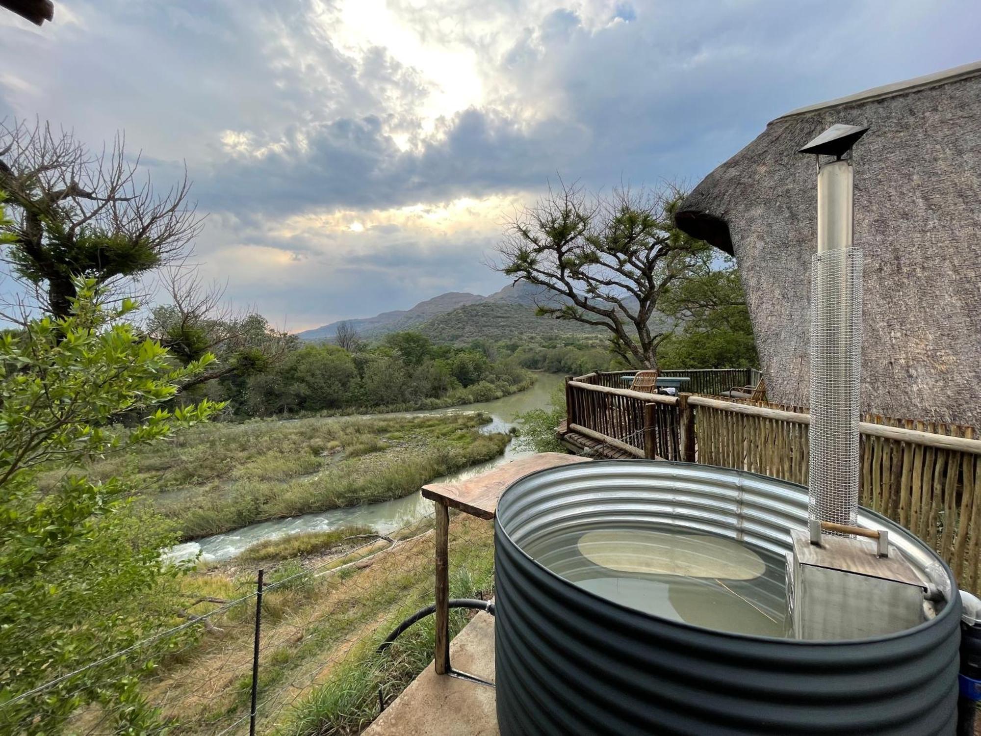 Tugela River Lodge Уинтъртън Екстериор снимка